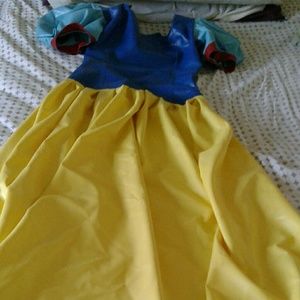 Latex Snowwhite Costume